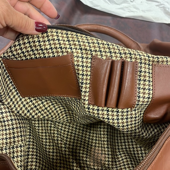 Cutter & Buck Weekender Duffle Bag - Picture 8 of 11